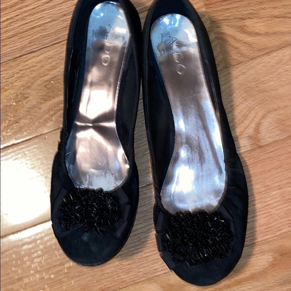 Aldo suede flats 💖 2 or more 20%, 3 or more 25%!